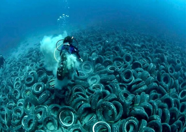 plastic-soup-pacific-ocean-more-than-green_3-650x461
